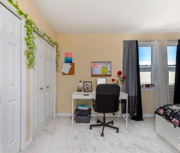 For Lease - 259 MONTEREY Drive, South of Baseline to Knoxdale, Ontario - Photo 6