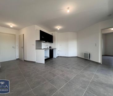 Location Appartement 2 pièces 42m² ARLES 13200 - Photo 4