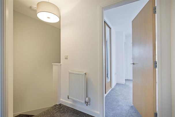 3 bedroom terraced house to rent - Photo 1