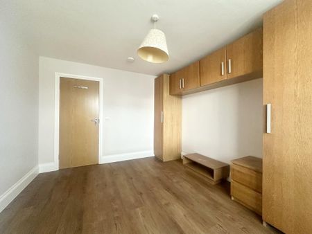 2 bedroom apartment to rent - Photo 3