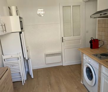 Location Appartement 1 pièce 23m² NICE 06300 - Photo 2