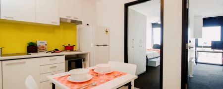 2 Bedroom Apartment Accessible - Photo 3