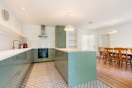 29 Wyattville Close, Cabinteely, Dublin South, Co. Dublin, A96 P9D3 - Photo 4