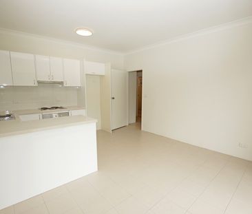 Sawtell, 3/69 Boronia Street - Photo 2