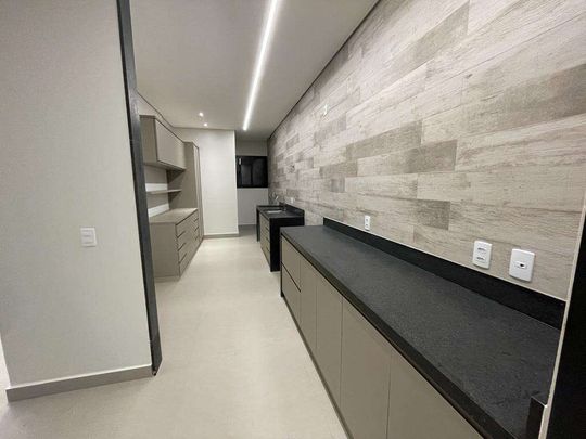 CASA 340m² - 5qts - Moderna - Planejada - Condominio Quintas do Sol - Foto 1