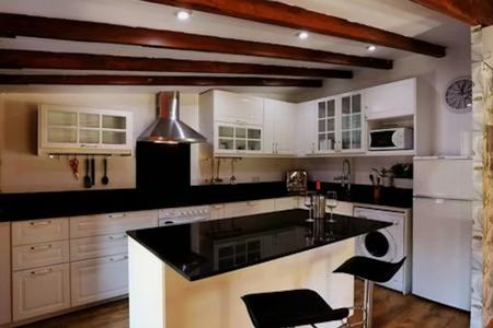 Plaça de Rodrigo Botet, Valencia, Valencian Community 46002 - Photo 4