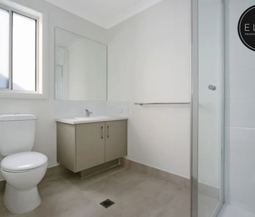 153 Eastern Circuit, East Albury - Photo 6