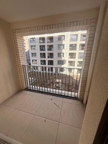 location Appartement T4 DE 76.2m² À BOBIGNY - Photo 3