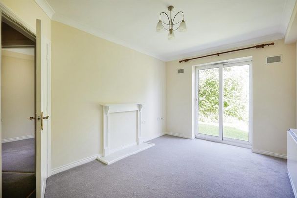 1 bedroom retirement property to rent - Photo 1