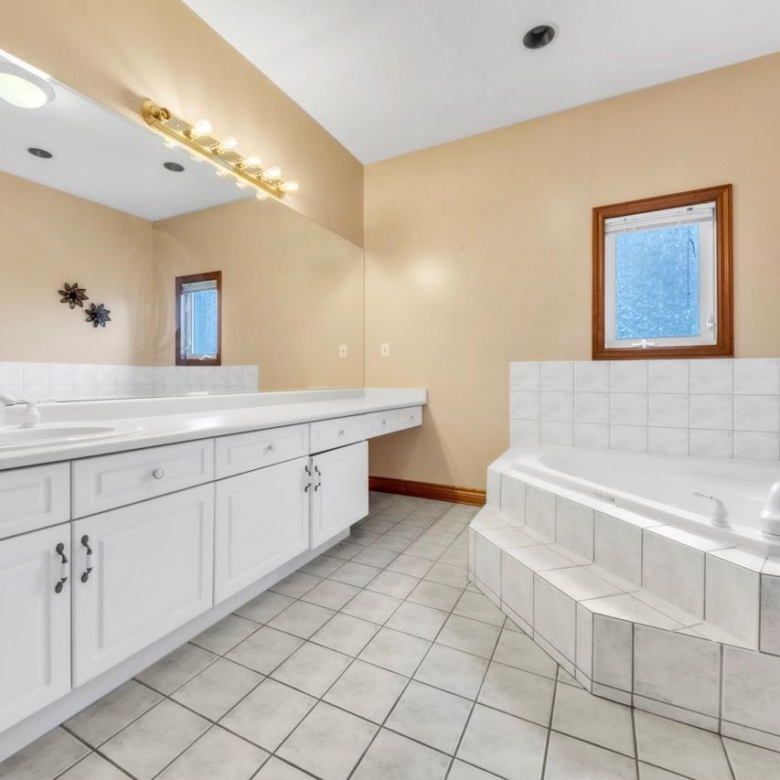 For Lease - 36A Puccini Drive Unit# Main Floor, Richmond Hill, Ontario - Photo 1