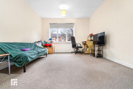 2 bedroom ground floor flat to rent - Photo 4