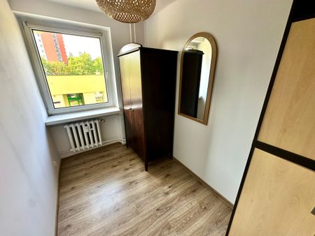 Trzypokojowe mieszkanie w Chorzowie - Photo 2