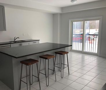 For Lease - 1466 Stovell Crescent, Innisfil, Ontario - Photo 3