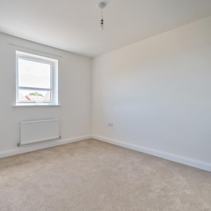 4 bedroom detached house to rent - Photo 1