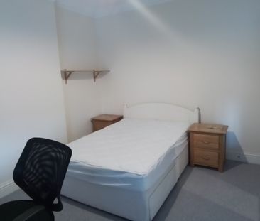 4 Bed Terraced House, Downend Road, BS16 - Photo 5