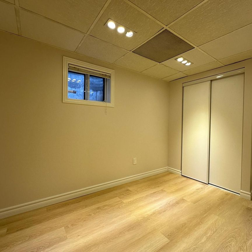 For Lease - 8 Midcroft Drive, Toronto, Ontario - Photo 1