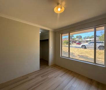 Spacious Family Home in Quiet Cul-de-Sac Location - Photo 3