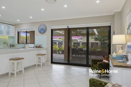 Room to Grow, Relax & Entertain in Style - Photo 2