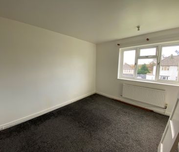 Deanswood View, Leeds - Photo 4