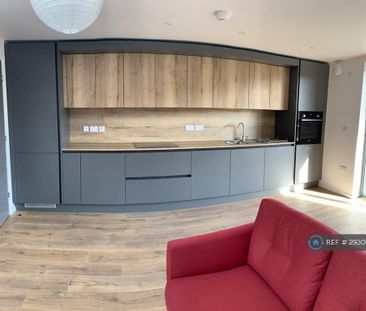 1 bedroom flat to rent - Photo 4
