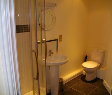 2 bedroom apartment to rent - Photo 6