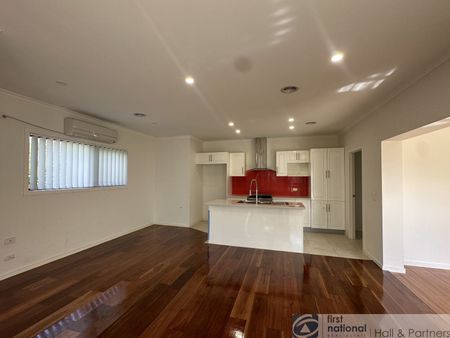 1 / 9 King George Parade, Dandenong - Photo 2