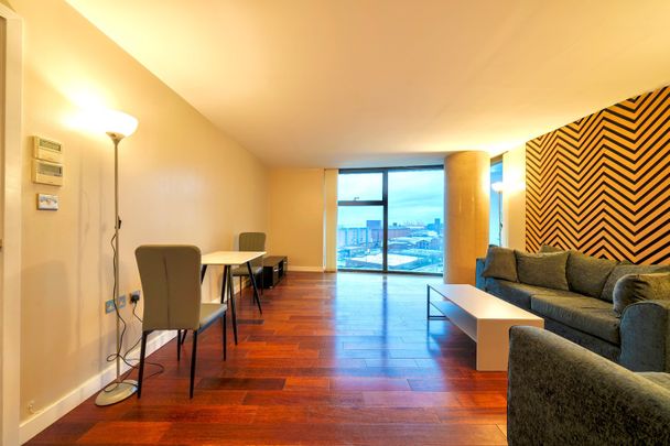 2 Bed Flat, West Tower, L3 - Photo 1