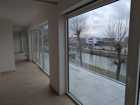 Dakappartement met zicht op de vaart - Foto 5