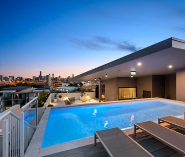 Designer style and luxury living with a rooftop pool - Photo 6