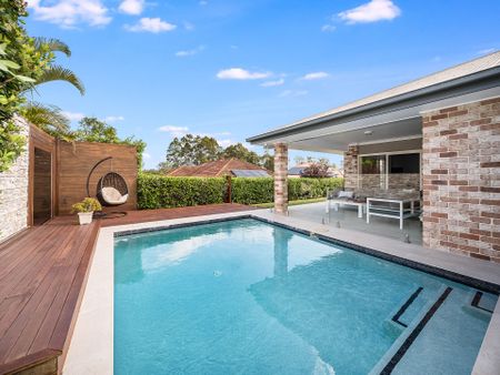 Beautiful Brick Home in Buderim with Pool&excl; - Photo 2