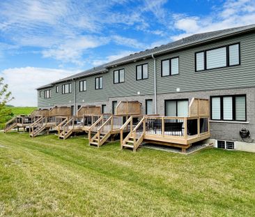 For Lease - 21 Woodedge Circle, Kitchener, Ontario - Photo 4