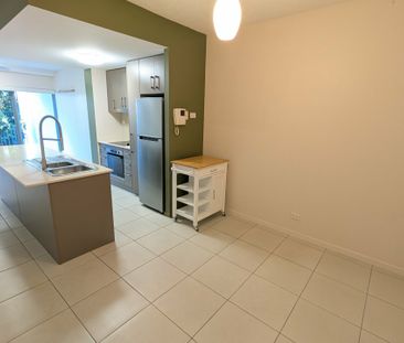 Modern 2-Bedroom Unit in the Heart of Edge Hill - Photo 3