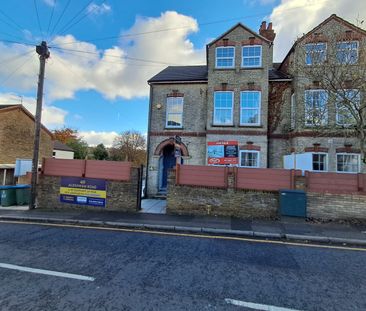 1 bed flat to rent in Aldenham Road, Hertfordshire, WD23 - Photo 1