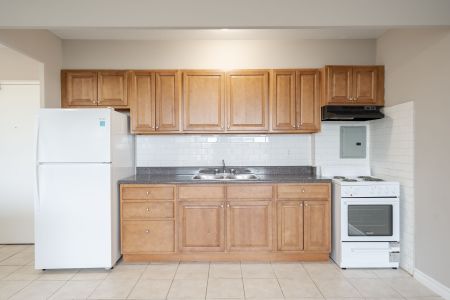 For Lease - 468 Ottawa Street Unit# 219B, Hamilton, Ontario - Photo 4