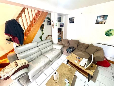 APPARTEMENT T2 A LOUER - BLOIS - DUPLEX, COUR & PLACE DE PARKING PRIVATIVES - Photo 4