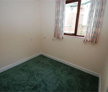 1 bedroom ground floor flat to rent - Photo 3