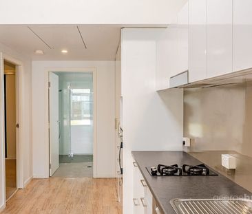 Modern Villa in Over 55's Complex! - Photo 5