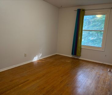 For Lease - 322 Scottsdale Drive, Guelph, Ontario - Photo 1