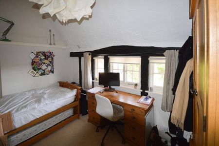 2 bedroom semi-detached house to rent - Photo 3