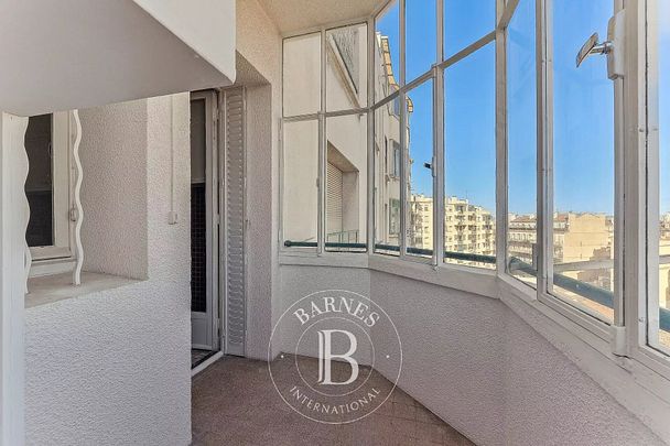 Appartement 4 pièces 141m2 MARSEILLE 6EME 1 900 euros - Photo 1