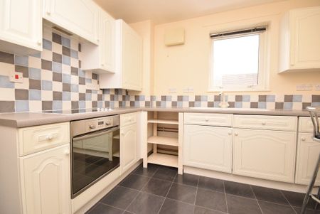 2 bedroom apartment to rent - Photo 4