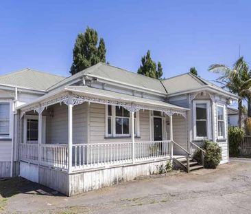 Tidy unit and great location! - Photo 4