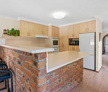 72 Cyclades Crescent, Currumbin Waters QLD 4223 - House For Rent | ... - Photo 2