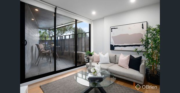 Stylish 2-Bedroom Apartment in the Heart of Camberwell - Photo 1