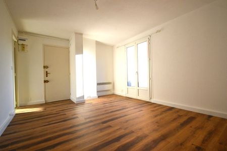 Location Appartement 2 pièces 40m² BASTIA 20200 - Photo 2