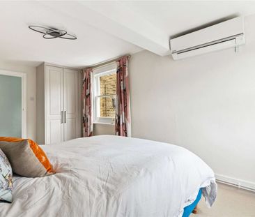 Lindore Road, London, SW11 1HJ - Photo 2