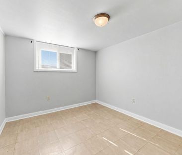 For Lease - 35 Macdonald Avenue Unit# Basement, Toronto, Ontario - Photo 3