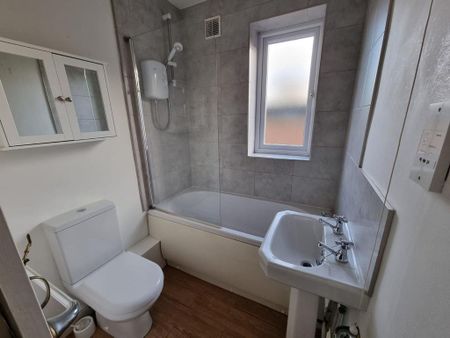 2 bedroom property to rent - Photo 5
