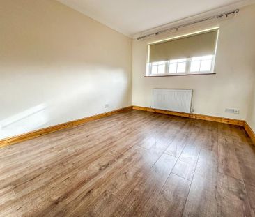 4 bedroom detached house to rent - Photo 5