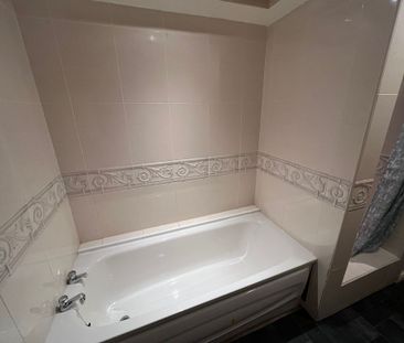 Long Oaks Court, Sketty, Swansea SA2 0QH - Photo 1